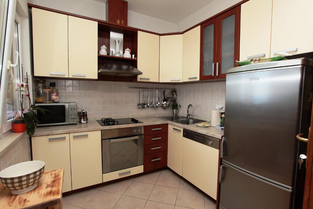 מאקרסקה Apartments Akmadzic מראה חיצוני תמונה