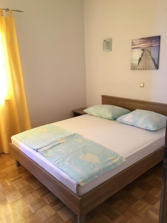 מאקרסקה Apartments Akmadzic מראה חיצוני תמונה