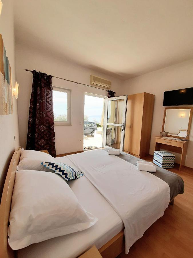 מאקרסקה Apartments Akmadzic מראה חיצוני תמונה