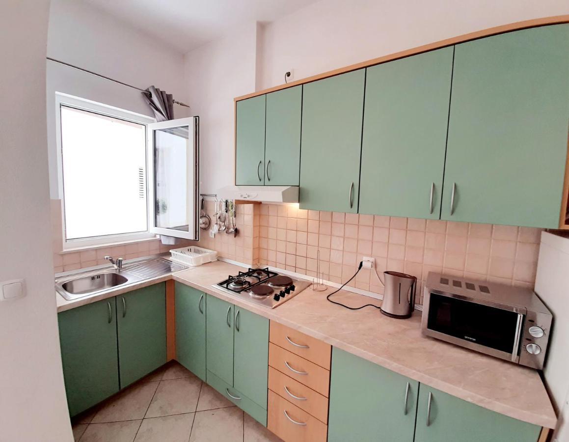 מאקרסקה Apartments Akmadzic מראה חיצוני תמונה